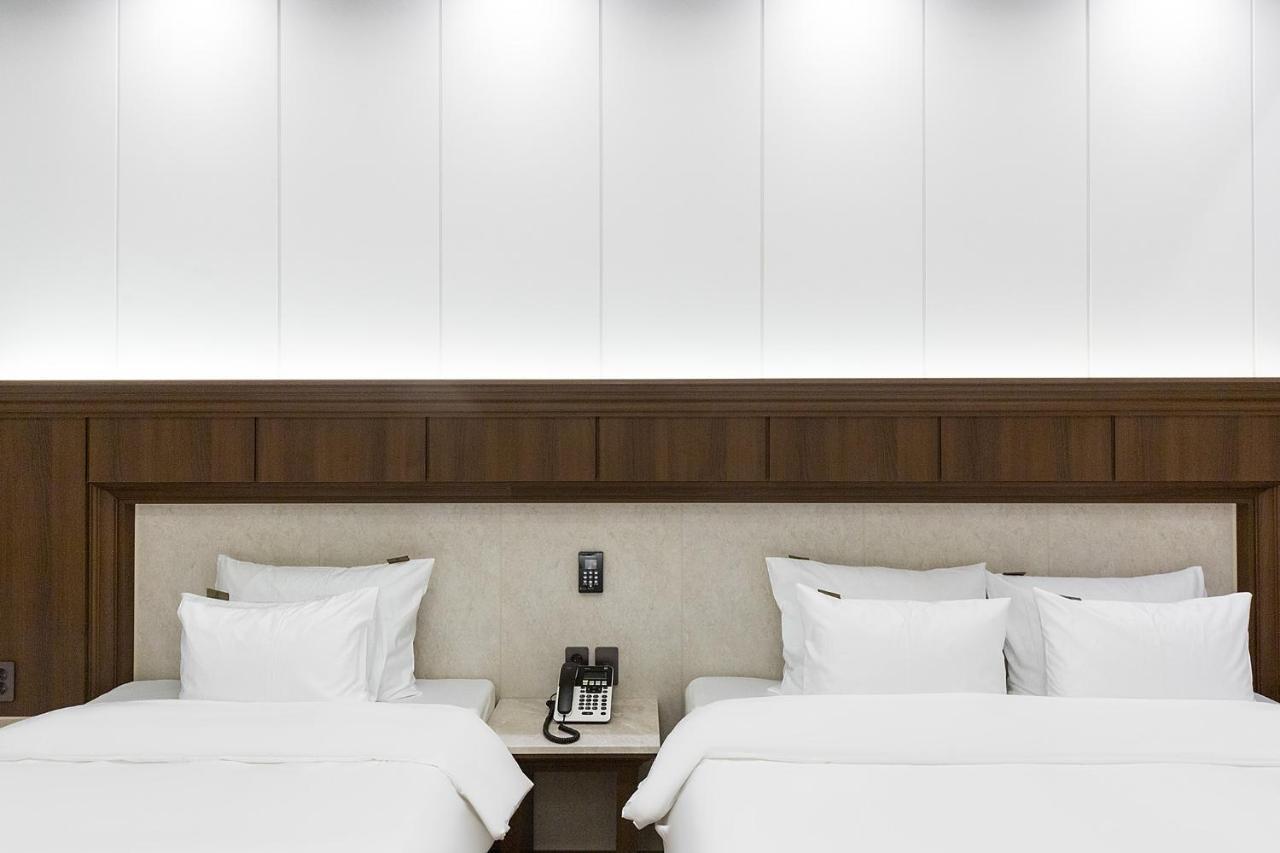 Hotel Demer Мокпо Екстериор снимка