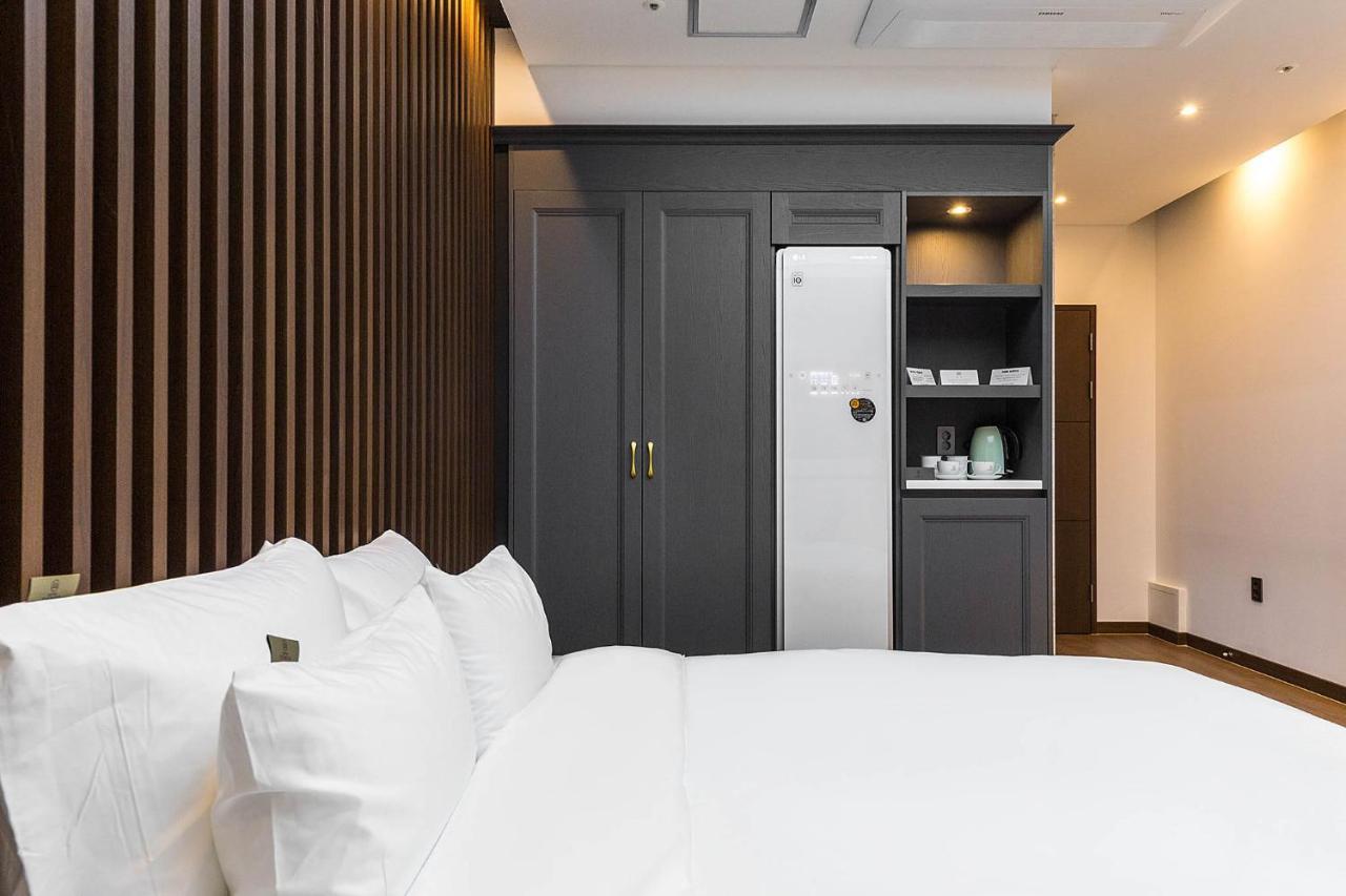 Hotel Demer Мокпо Екстериор снимка
