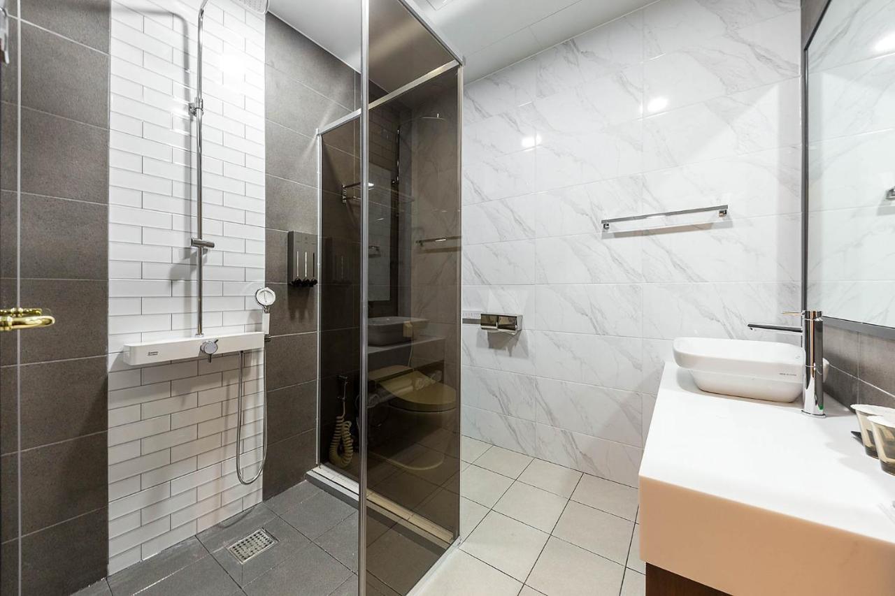 Hotel Demer Мокпо Екстериор снимка