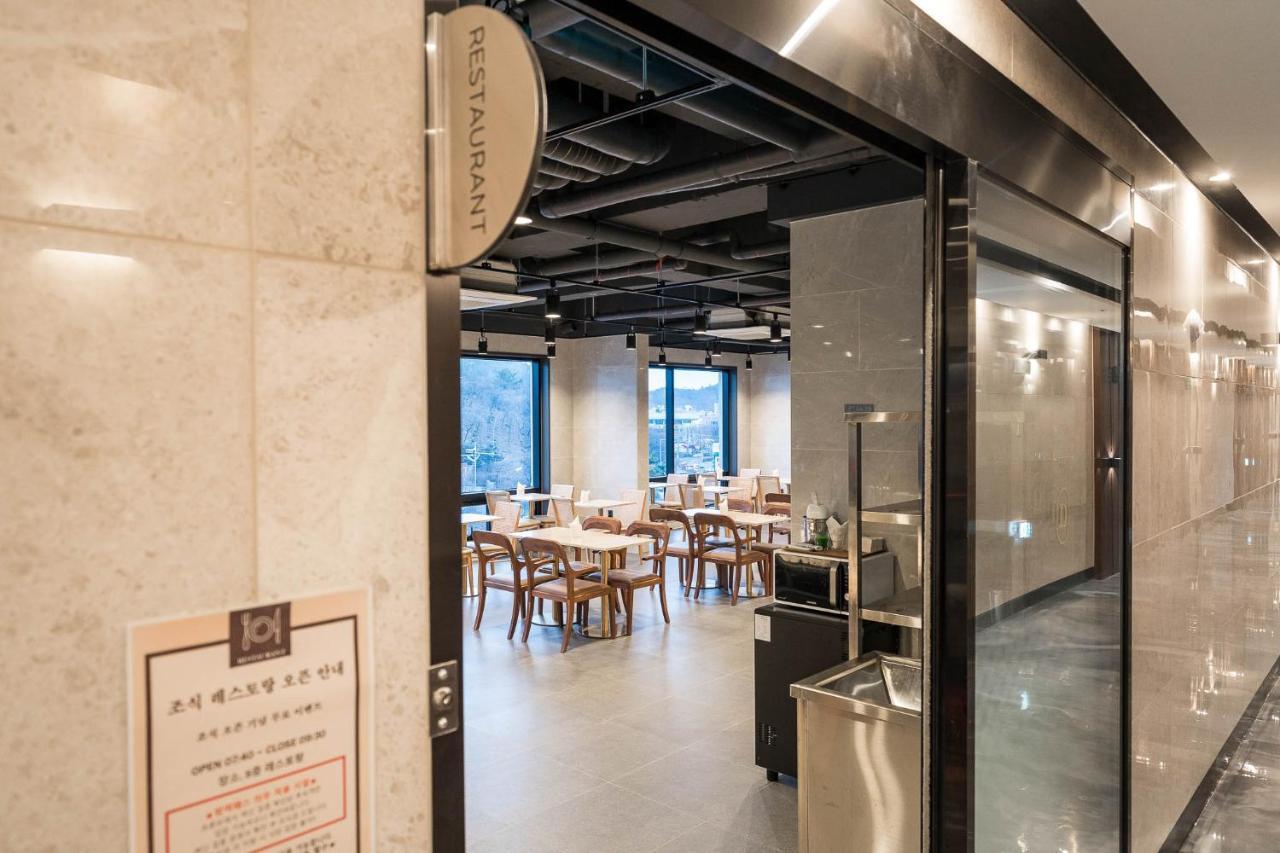 Hotel Demer Мокпо Екстериор снимка