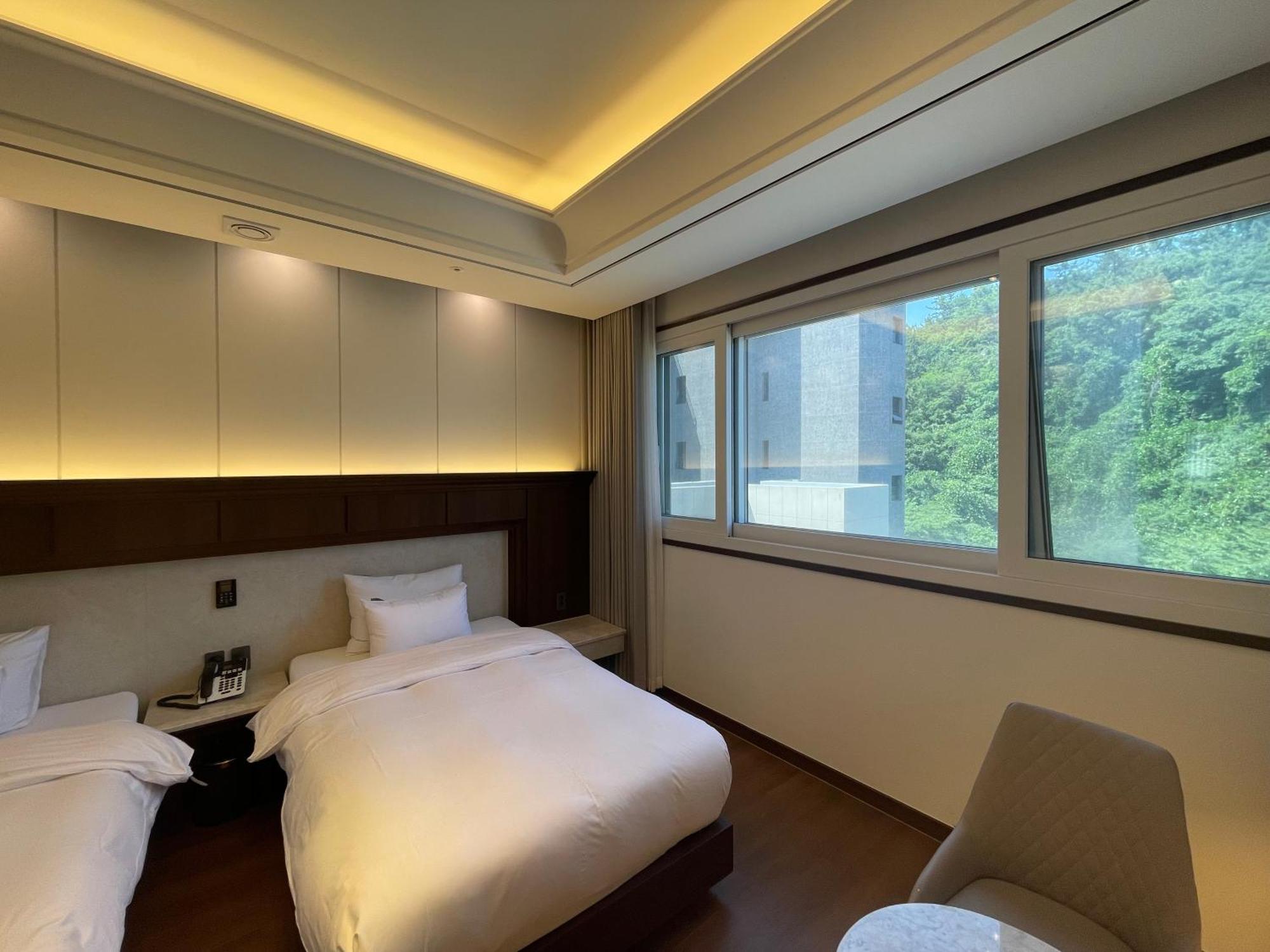 Hotel Demer Мокпо Екстериор снимка
